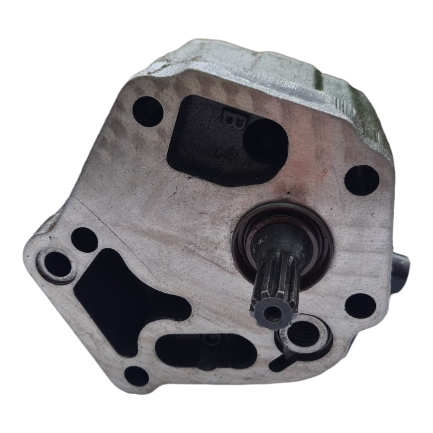 9904110585 - MANITOWOC - BOMBA DE TRANSMISION 